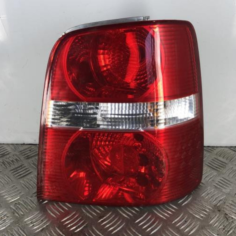 Feu arriere principal droit (feux) VOLKSWAGEN TOURAN 1