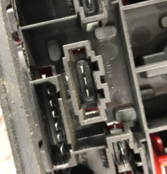 Feu arriere principal gauche (feux) VOLKSWAGEN GOLF 4 Photo n°4