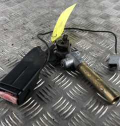 Attache ceinture avant gauche RENAULT KANGOO 1 Photo n°1