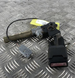 Attache ceinture avant gauche RENAULT KANGOO 1