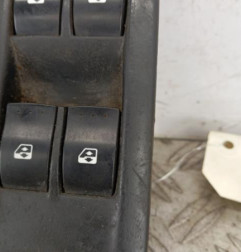 Interrupteur de leve vitre avant gauche RENAULT SCENIC 2