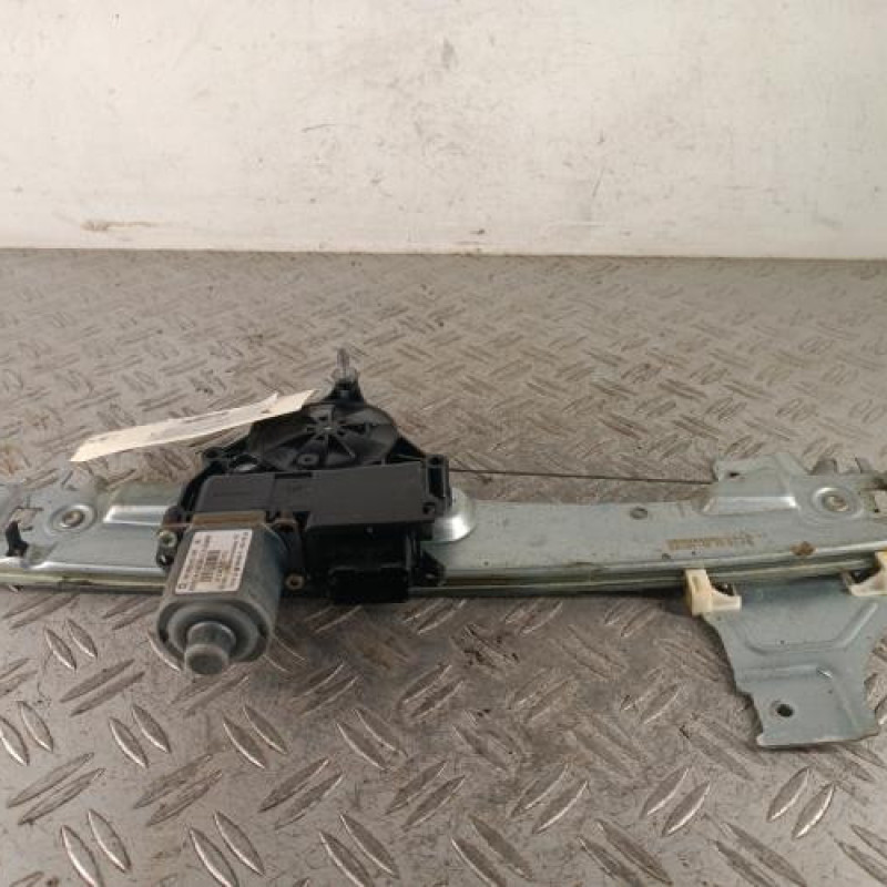 Leve vitre electrique arriere gauche PEUGEOT 2008 1