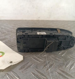 Interrupteur de leve vitre avant gauche RENAULT CLIO 5