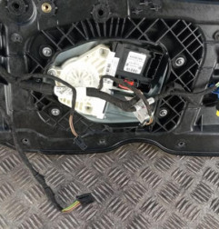 Leve vitre electrique avant droit VOLKSWAGEN SCIROCCO 3
