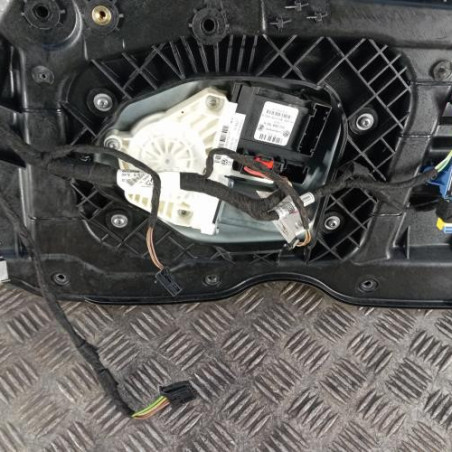 Leve vitre electrique avant droit VOLKSWAGEN SCIROCCO 3