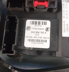 Leve vitre electrique avant droit VOLKSWAGEN SCIROCCO 3 Photo n°5