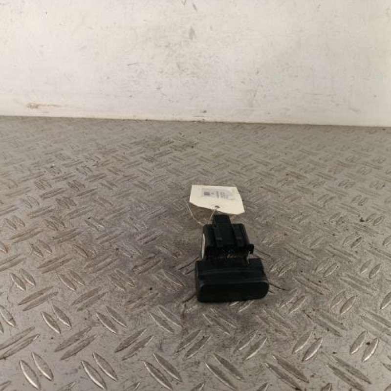 Bloc electrique de frein a main PEUGEOT 3008 1