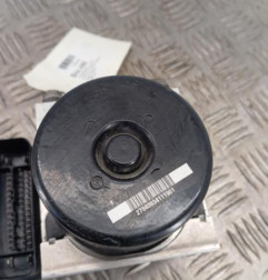 Bloc ABS (freins anti-blocage) VOLKSWAGEN SCIROCCO 3 Photo n°4