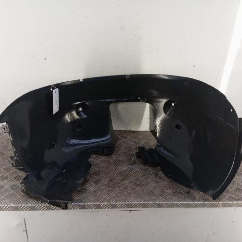 Pare boue avant gauche PEUGEOT 3008 1