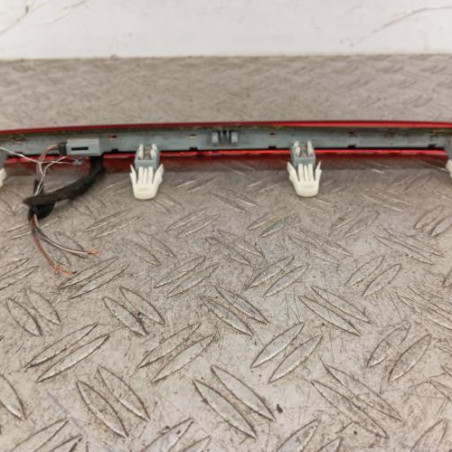 Feu arriere stop central PEUGEOT 3008 1