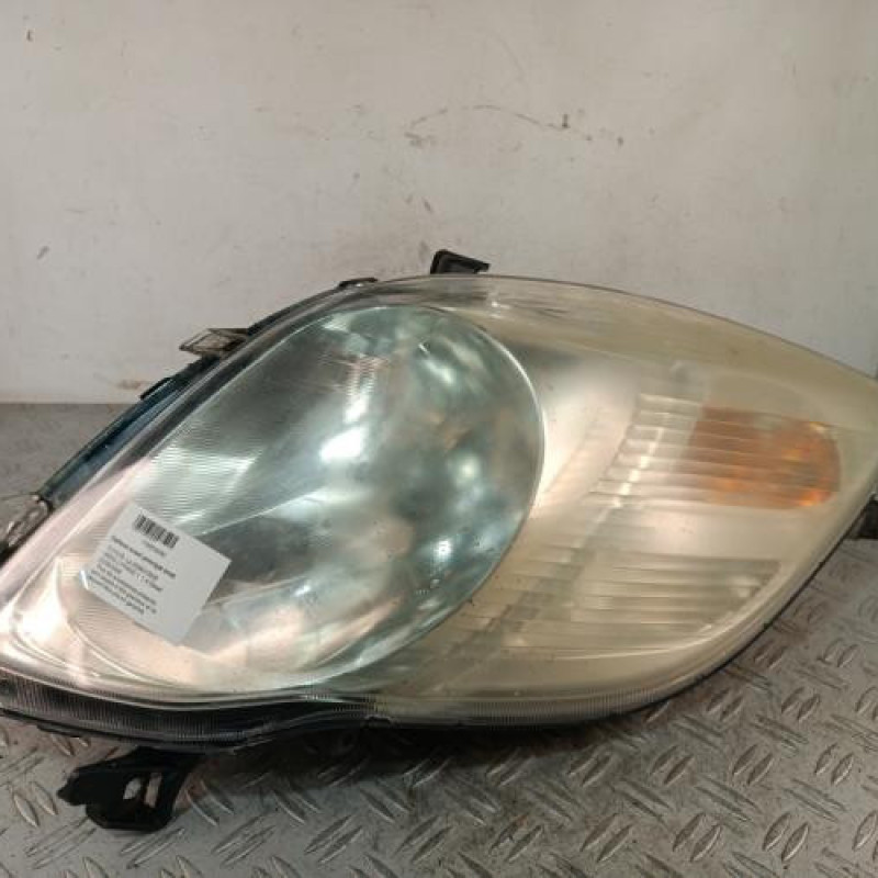 Optique avant principal droit (feux)(phare) TOYOTA YARIS 2