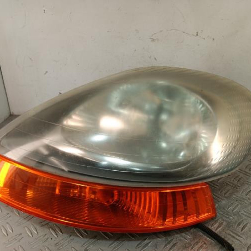 Optique avant principal gauche (feux)(phare) RENAULT TRAFIC 2