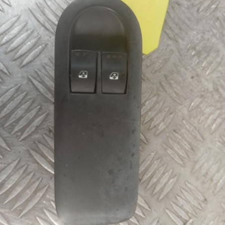 Interrupteur de leve vitre avant gauche RENAULT MEGANE 2 Photo n°1