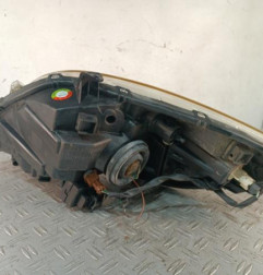 Optique avant principal gauche (feux)(phare) TOYOTA YARIS 2