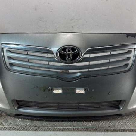 Pare choc avant TOYOTA AVENSIS 2 Photo n°1
