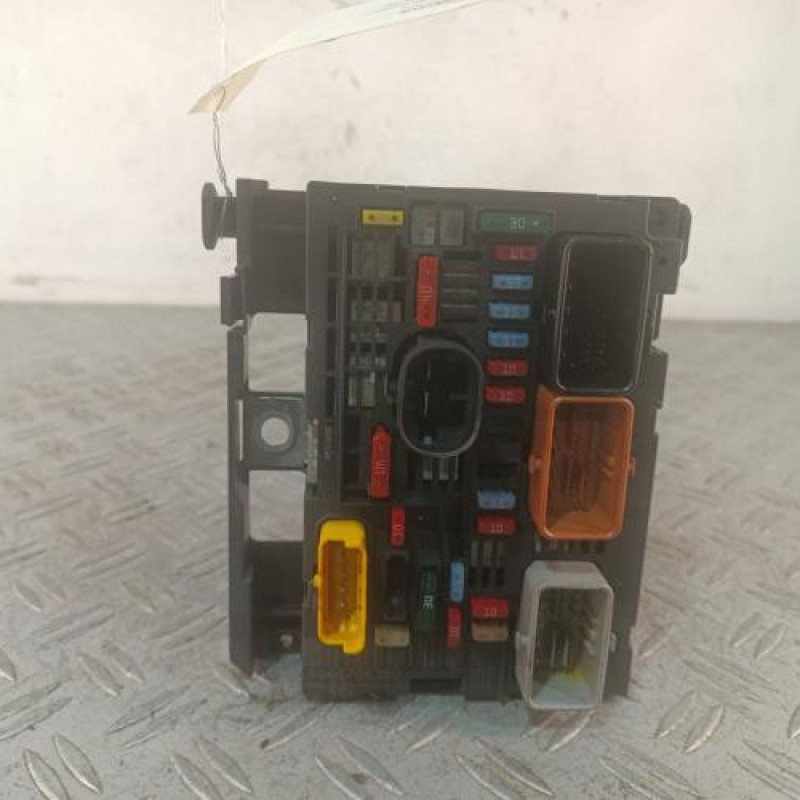 Boitier servitude moteur (BSM) PEUGEOT 308 1