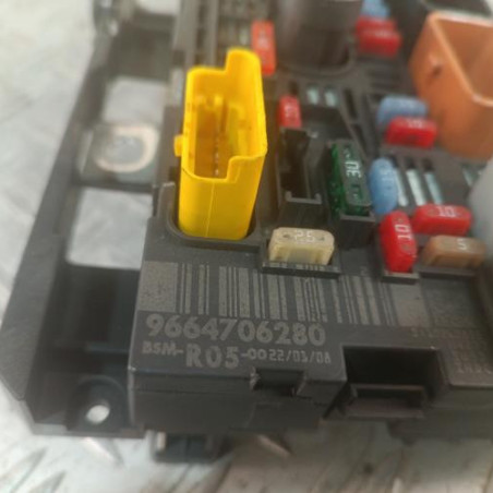 Boitier servitude moteur (BSM) PEUGEOT 308 1