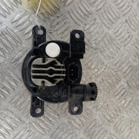 Anti brouillard droit (feux) PEUGEOT 5008 2