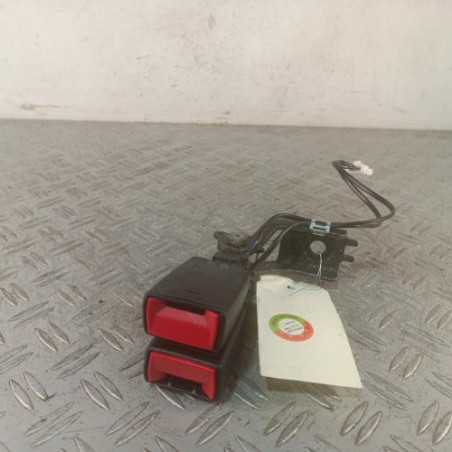 Attache ceinture arriere droit PEUGEOT 308 2 SW Photo n°1