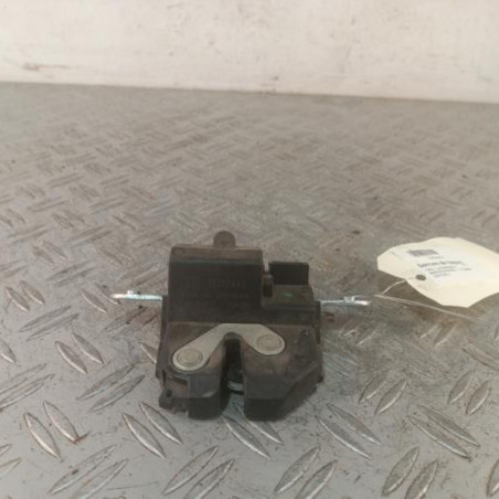 Serrure de hayon OPEL MERIVA B Photo n°1