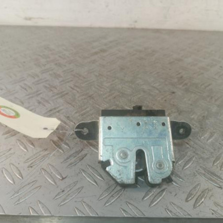 Serrure de hayon OPEL MERIVA B