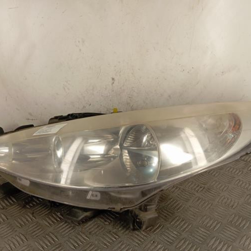 Optique avant principal gauche (feux)(phare) PEUGEOT 207