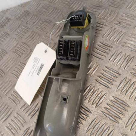 Interrupteur de leve vitre avant gauche RENAULT TWINGO 1