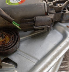 Leve vitre electrique avant droit RENAULT TWINGO 1