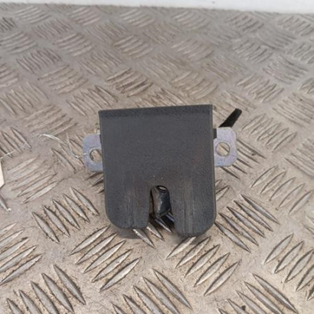 Serrure de hayon VOLKSWAGEN POLO 4 Photo n°1