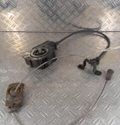 Treuil de roue de secours CITROEN C4 PICASSO 1 Photo n°1