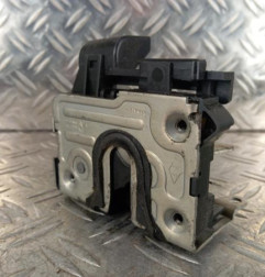 Serrure avant droit DACIA SANDERO 1