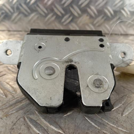 Serrure de coffre FIAT 500 2