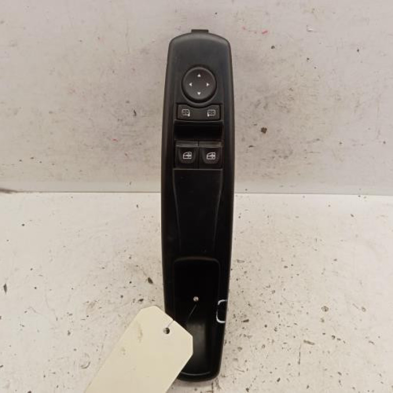 Interrupteur de leve vitre avant gauche RENAULT MEGANE 3