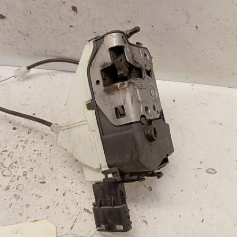 Serrure avant droit PEUGEOT 308 1 SW