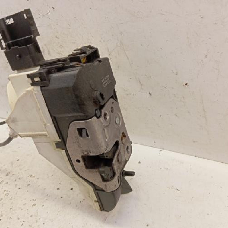 Serrure avant gauche PEUGEOT 308 1 SW