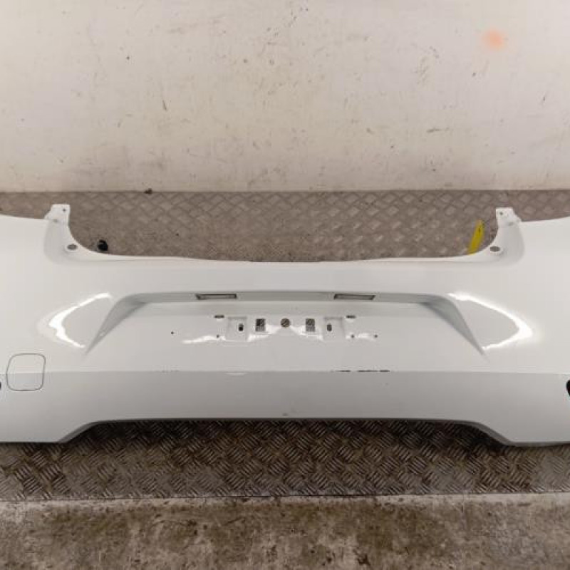 Pare choc arriere RENAULT CLIO 3