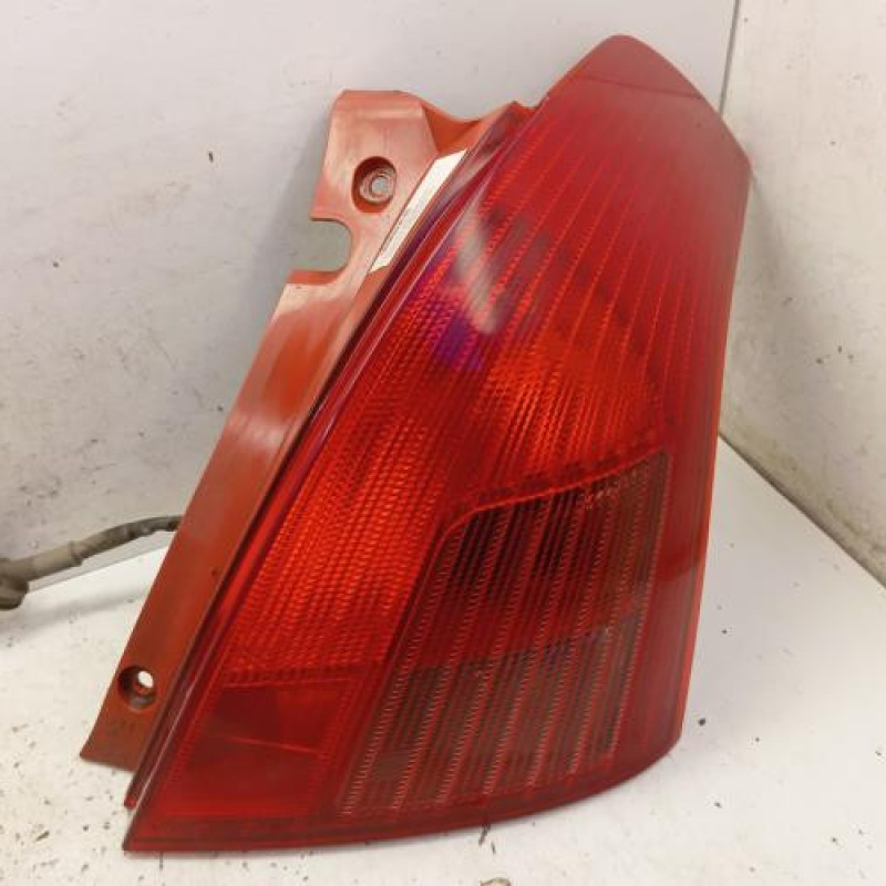 Feu arriere principal droit (feux) SUZUKI SWIFT 3