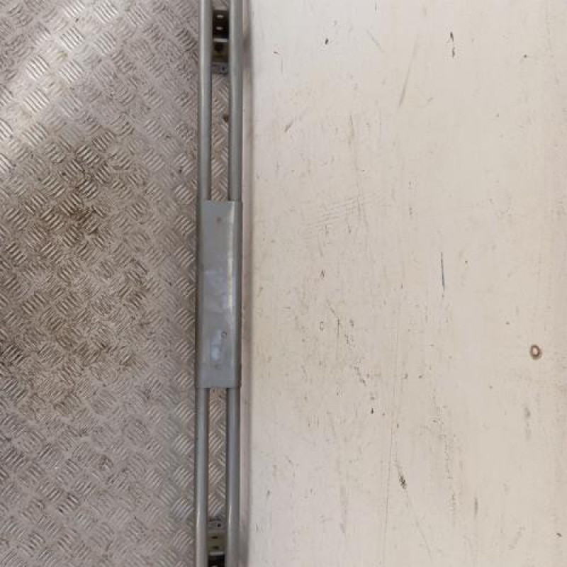 Renfort pare choc arriere (traverse) SUZUKI SWIFT 3