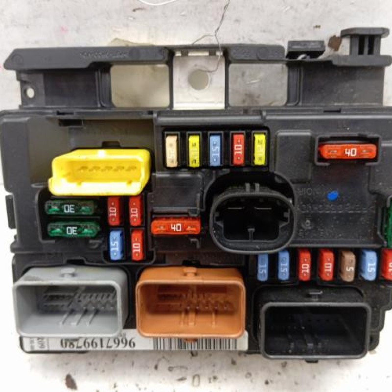 Boitier servitude moteur (BSM) PEUGEOT 207