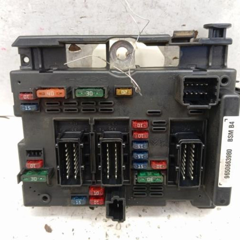 Boitier servitude moteur (BSM) PEUGEOT 206