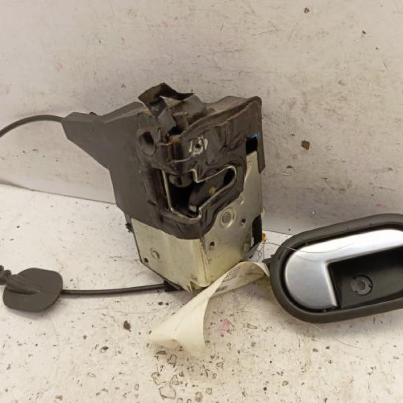 Serrure arriere droit FORD FUSION