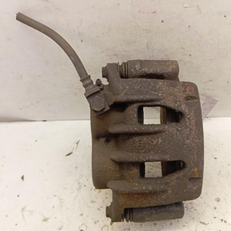 Etrier avant gauche (freinage) FORD TRANSIT 3