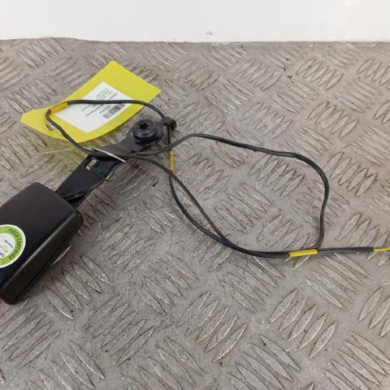 Attache ceinture avant gauche FIAT GRANDE PUNTO