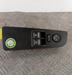 Interrupteur de leve vitre avant gauche FIAT GRANDE PUNTO Photo n°1