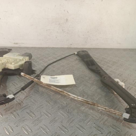 Leve vitre electrique avant gauche PEUGEOT 308 2 SW Photo n°1