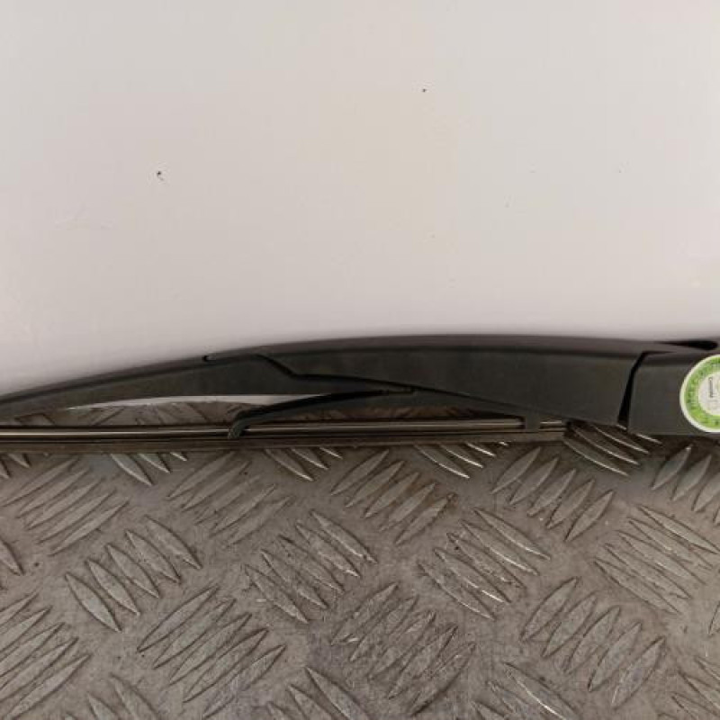 Bras essuie glace arriere PEUGEOT 5008 2 Bras essuie glace arriere PEUGEOT 5008 2