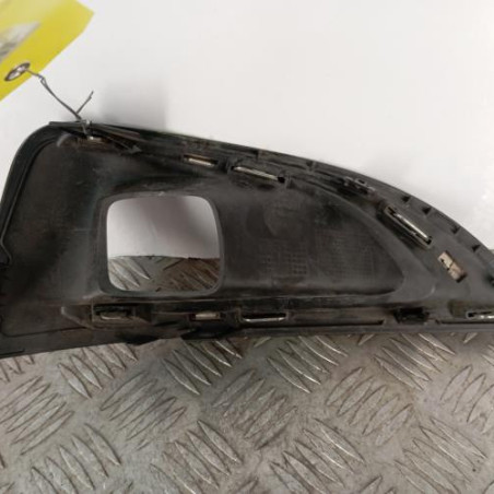 Enjoliveur anti brouillard PEUGEOT 5008 2