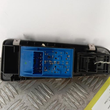 Interrupteur de leve vitre avant gauche FIAT GRANDE PUNTO