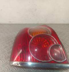 Feu arriere principal gauche (feux) TOYOTA AVENSIS 2 Photo n°1