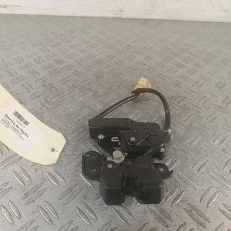 Serrure de hayon TOYOTA AVENSIS 2